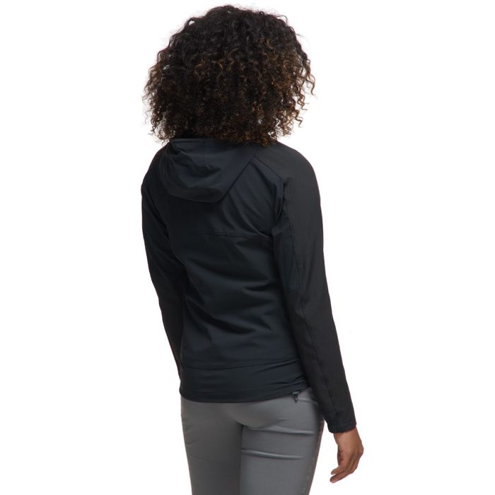 ⁦מעיל סופטשל נשים OR Women's Ferrosi Hooded Jacket⁩ – תמונה ⁦2⁩